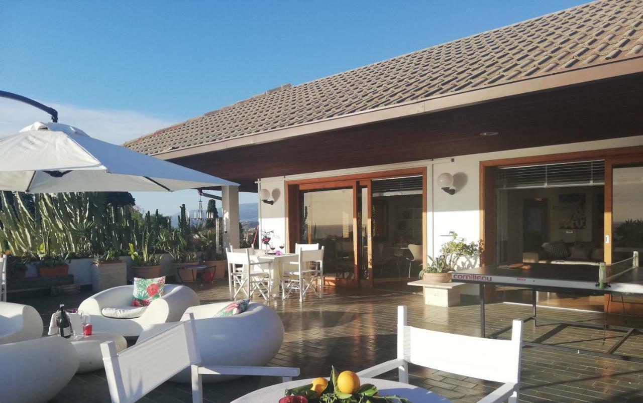 Villa Barbara Giardini Naxos Dış mekan fotoğraf
